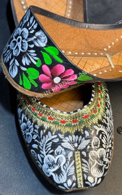 Hand-Painted Truck Art Floral Khussa 06