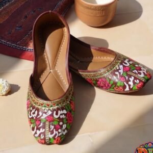 Hand painted Khussa