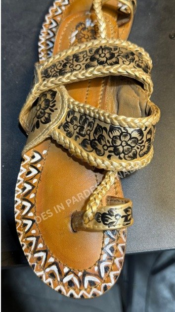Handcrafted Truck Art Floral Kolhapuri Chappal 4